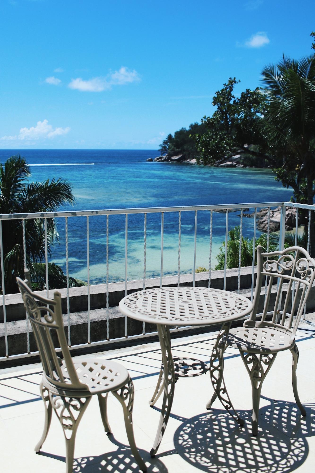 Crown Beach Hotel Seychelles Pointe Au Sel Exterior photo