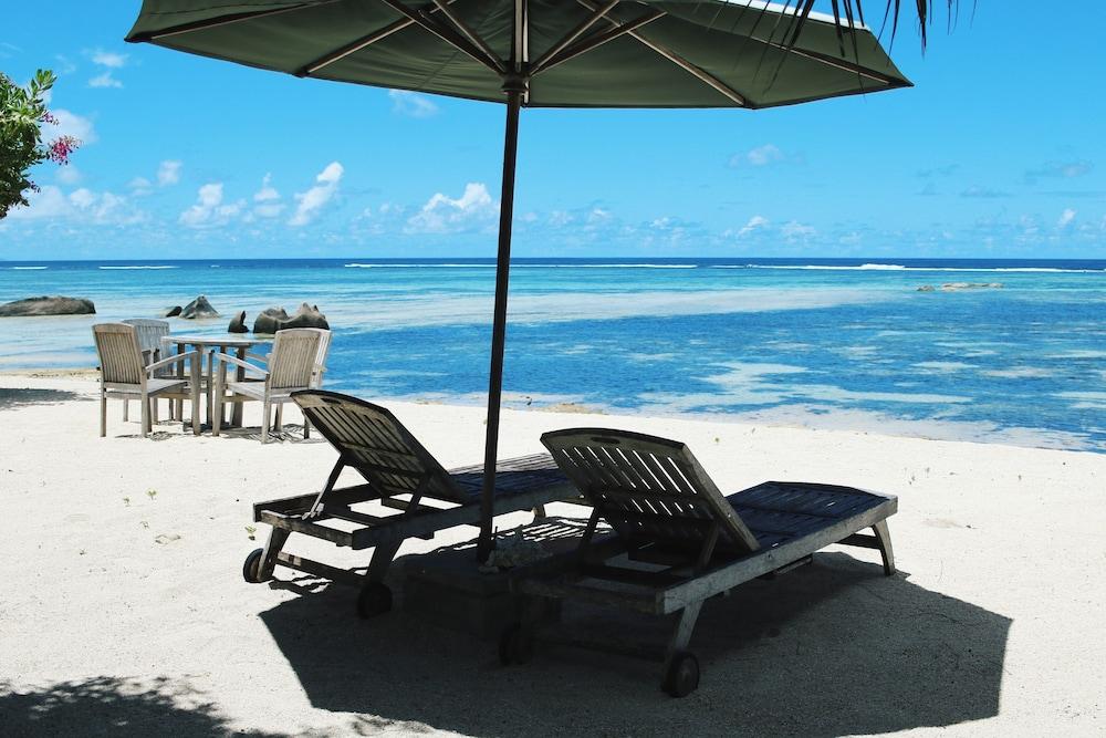 Crown Beach Hotel Seychelles Pointe Au Sel Exterior photo